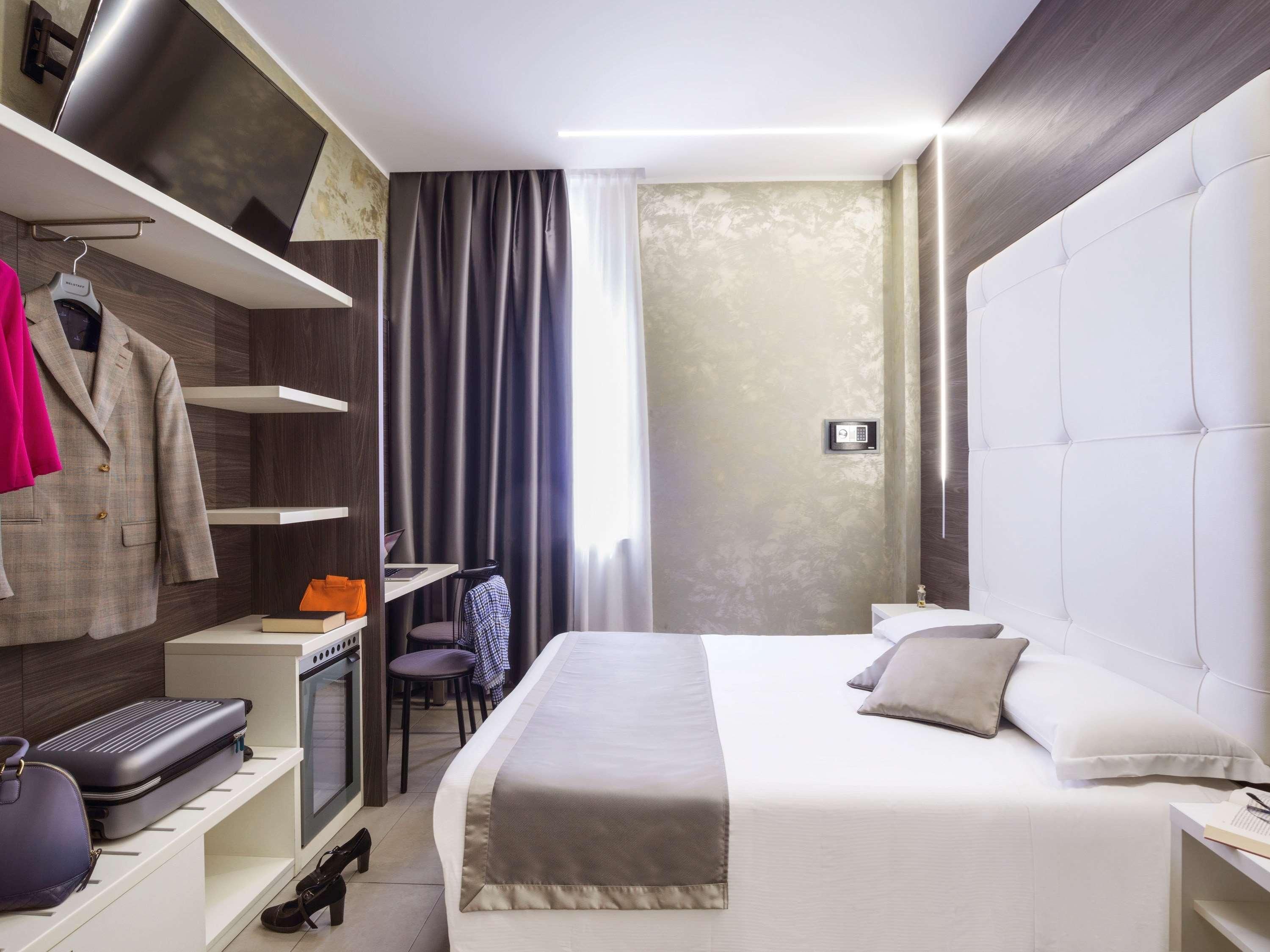 Hotel Ibis Styles Milano Centro Esterno foto