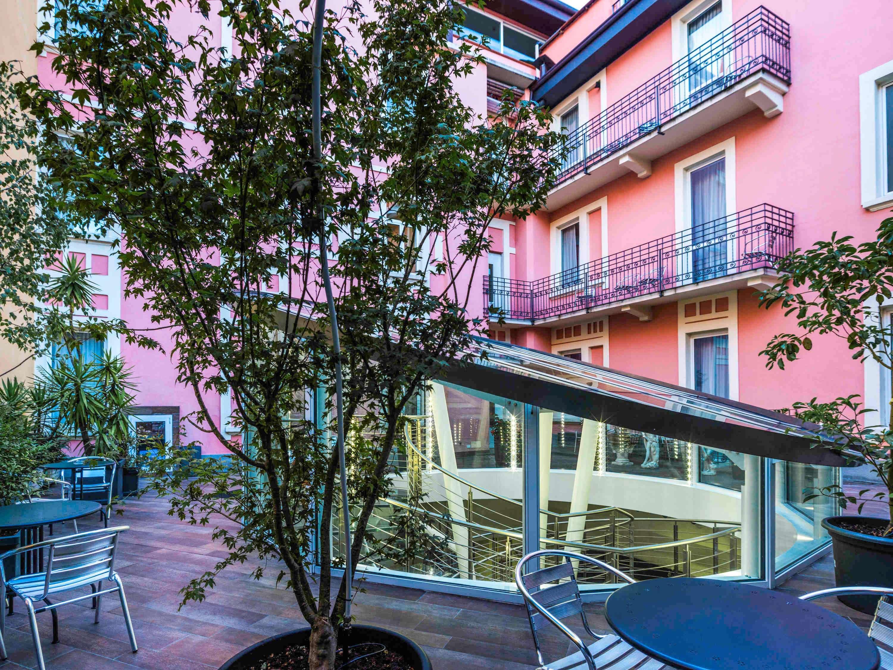 Hotel Ibis Styles Milano Centro Esterno foto