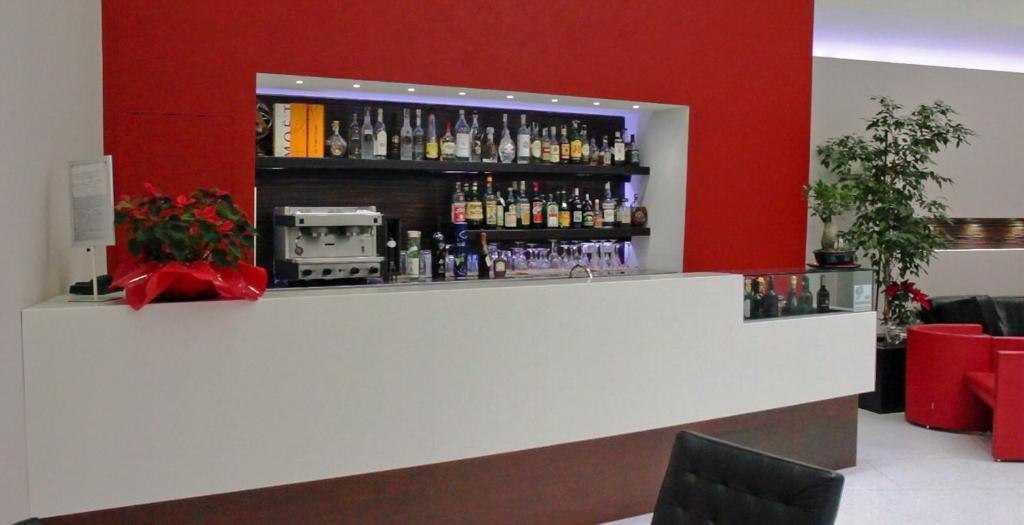 Hotel Ibis Styles Milano Centro Esterno foto