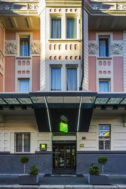 Hotel Ibis Styles Milano Centro Esterno foto