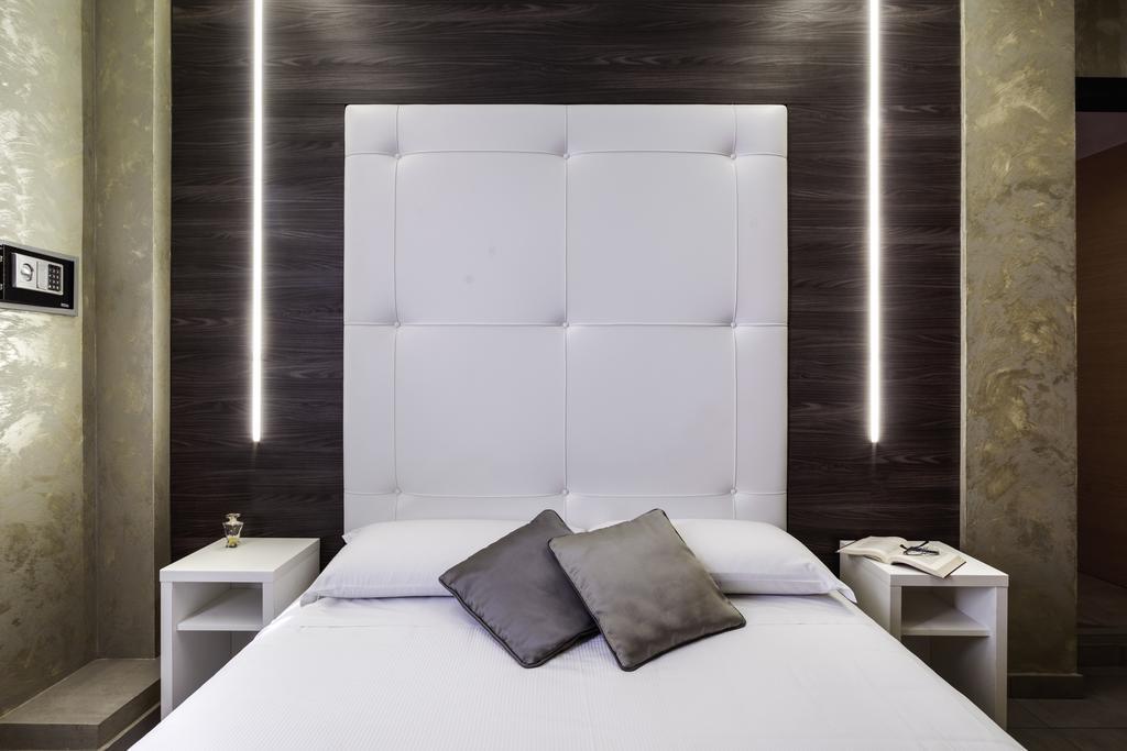 Hotel Ibis Styles Milano Centro Esterno foto